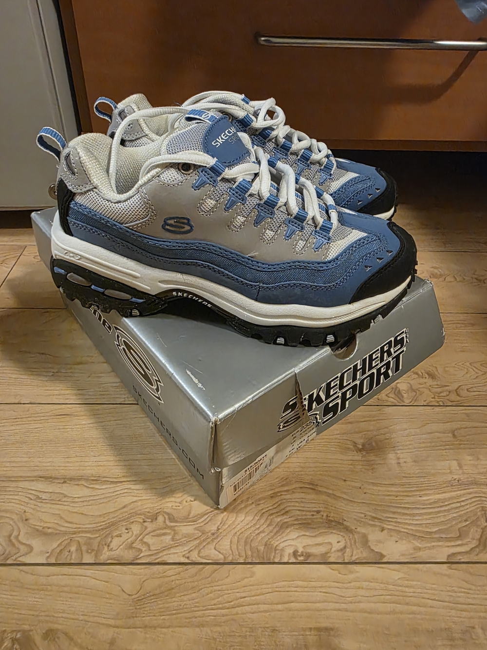 Skechers Sport Energize Retro Vintage chunky sneaker sole blue size 6